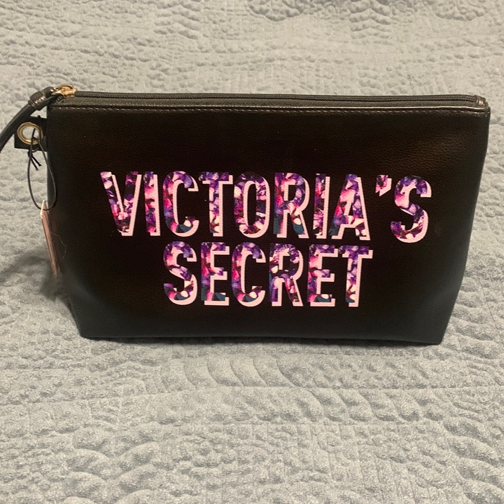 NWT  Victoria’s Secret bag